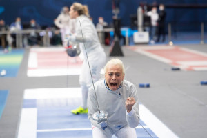 Pusztai Liza bronzérmes a budapesti kard-világkupaversenyen Forrás: hunfencing.hu