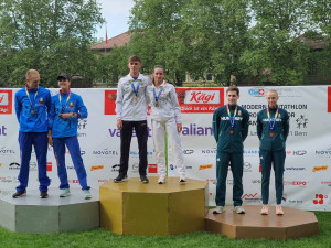 Bronzérmes a Breitner Hanna, Gáll András vegyes váltó a junior Eb-n Forrás: MÖSZ