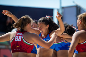 Európa-bajnok lett az U17-es leány strandkézilabda-válogatott Forrás: EHF