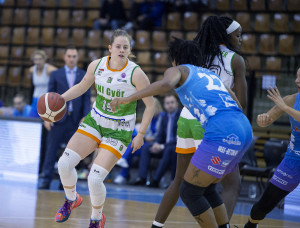 Dombai Réka remekül teljesít a Győrben, amelyet Székely Norbert válogatottmeghívóval jutalmazott Forrás: hunbasket.hu