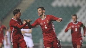 Sztojka Dominik (6-os számmal) ünnepli a magyarok első gólját Forrás: MLSZ