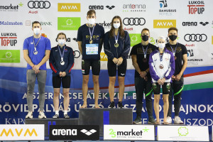 Pádár Nikoletta aranyérmet nyert 200 m gyorson Forrás: MÚSZ