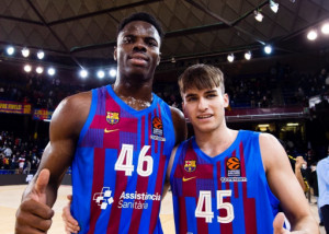 A 17 éves James Nnaji (balon) egykoron a Rátgéber Akadémián pallérozódott, majd néhány napja bemutatkozott az Euroligában Fotó: FC Barcelona Basket / Facebook