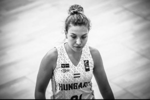 Völgyi Péter nemcsak a DVTK-ban, hanem a válogatottban is egyengeti Oláh Fruzsina pályáját Forrás: FIBA