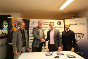 Együttműködési megállapodást kötött az ifj. Ocskay Gábor Nemzeti Jégkorong Akadémia és a Veszprémi Jégkorong Sportegyesület Forrás: jegkorongakademia.hu