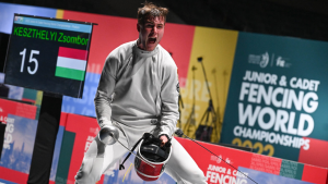 Keszthelyi Zsombor junior-világbajnok lett Dubajban Forrás: FIE