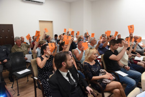 A jelenlévők egyhangúan elfogadták a 2021. évi szakmai és pénzügyi beszámolókat, a 2022. évi szakmai és pénzügyi terveket, a felügyelőbizottsági és könyvvizsgálói jelentéseket Fotó: Róth Tamás