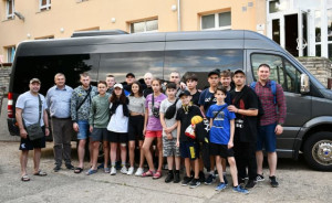Az ukrán gyerekeket húsz edző kísérte el Magyarországra Forrás: MJSZ