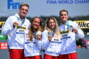 Betlehem Dávid (jobbra) a harmadik 1500-on „előkészítette” a magyar ezüstérmet Forrás: MÚSZ