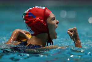 Neszmély Boglárka remekül védett a görögök ellen Fotó: Total Waterpolo/ Luiza Moraes