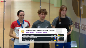 Jákó Miriam (középen) junior Európa-bajnok lett Wroclawban Forrás: MSSZ