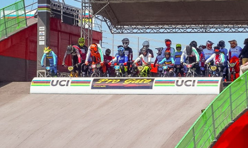 Bakui bronz BMX-ben